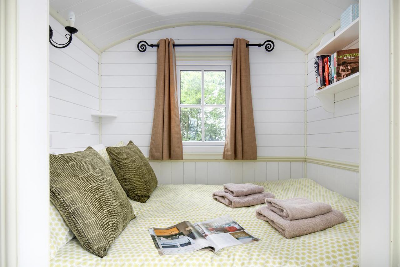 Romantic Shepherds Hut, Kenilworth Exterior photo