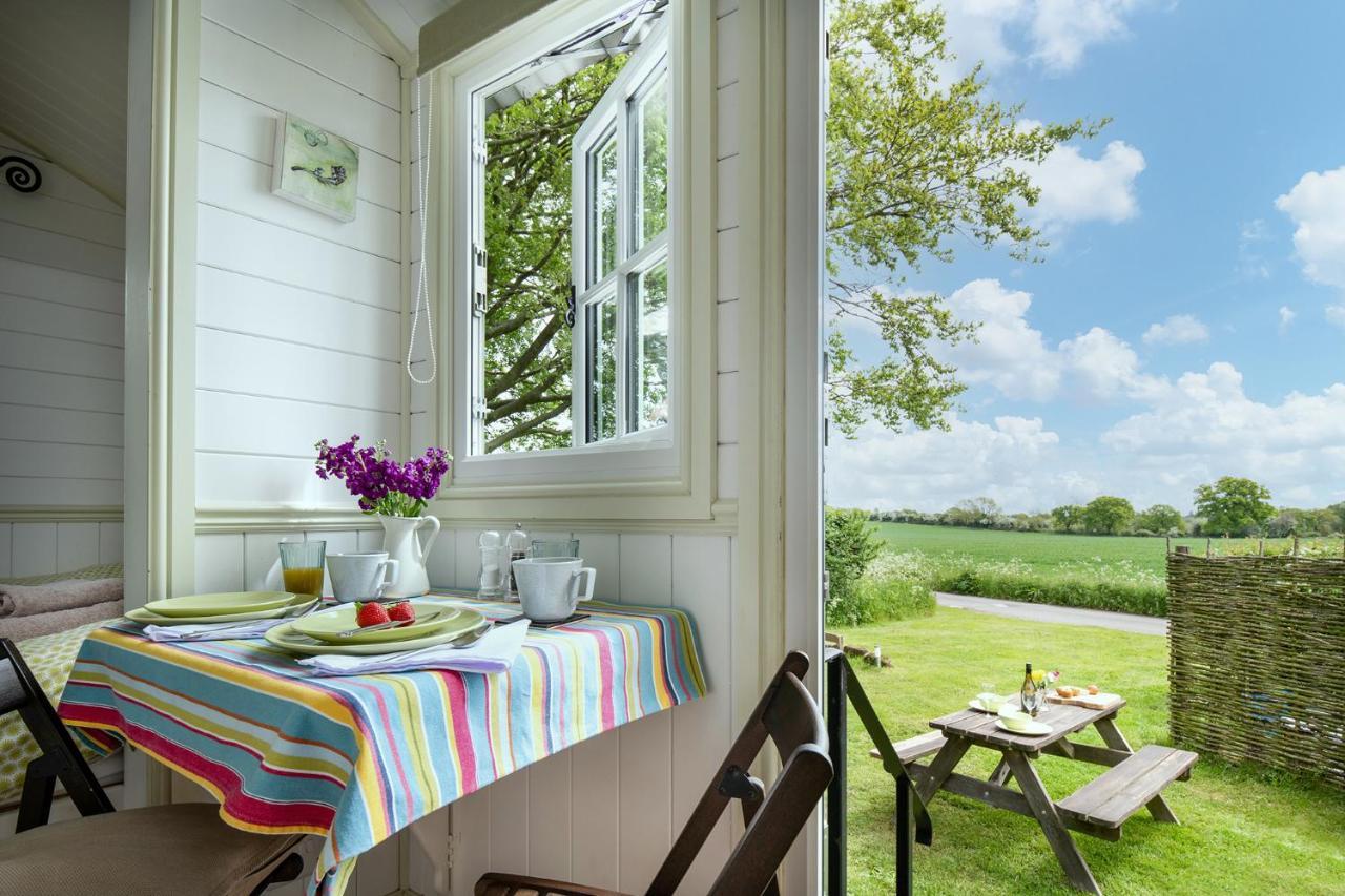 Romantic Shepherds Hut, Kenilworth Exterior photo